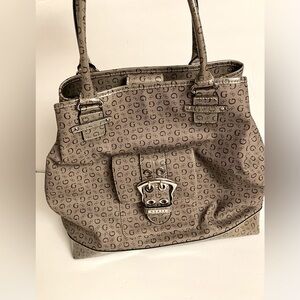 GUESS  large tote/ purse